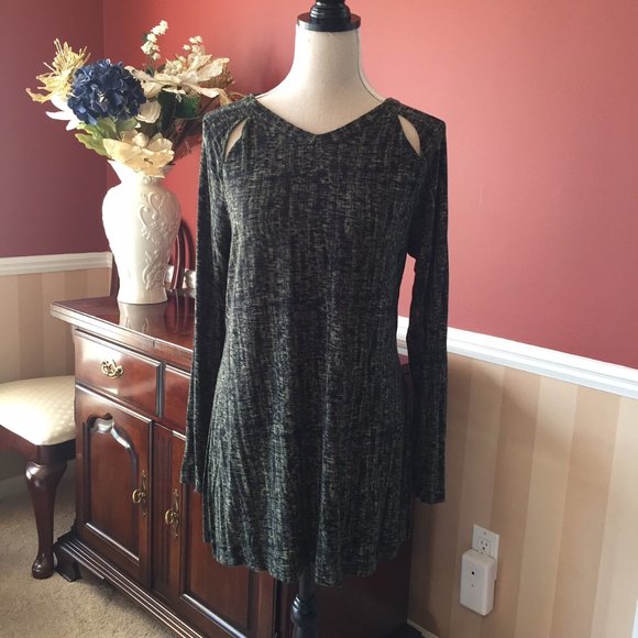 Soma Tops - Soma Green Tunic with Cut outs by shoulders